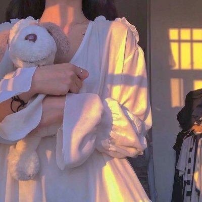 眼神阳光的男孩